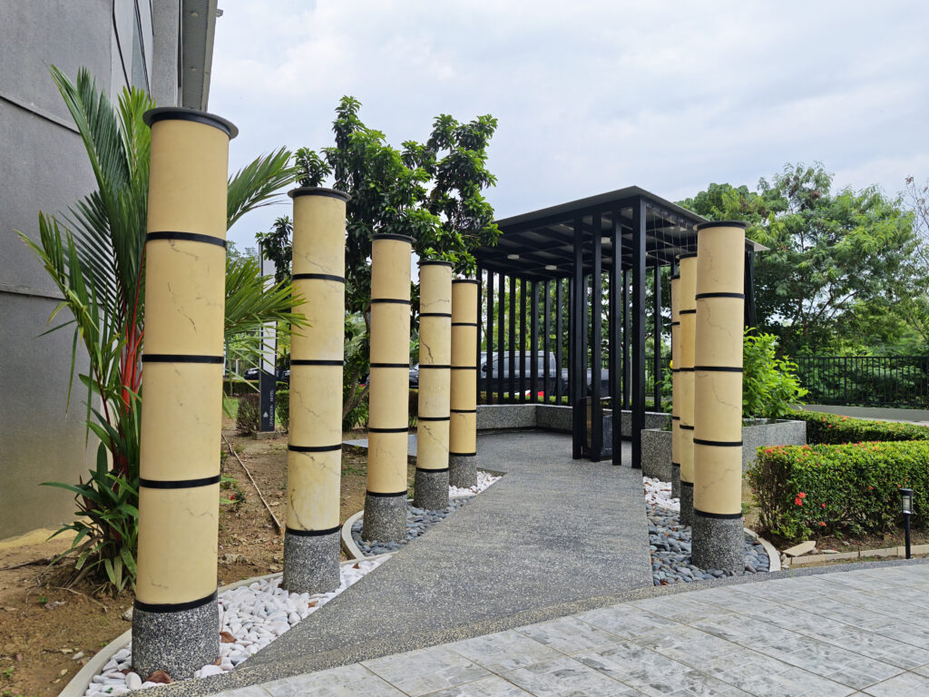 Pergola outdoor area at Livingston Hotel Sandakan